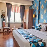 The Sarai, Hotel